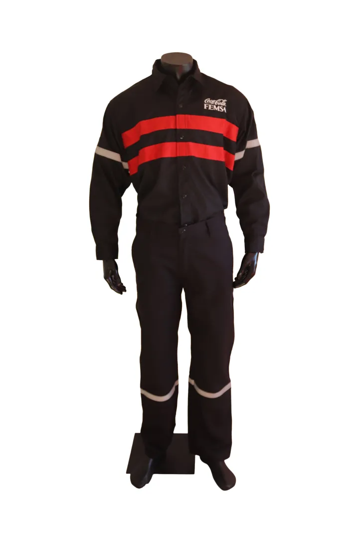Camisas y pantalones ignifugos especiales